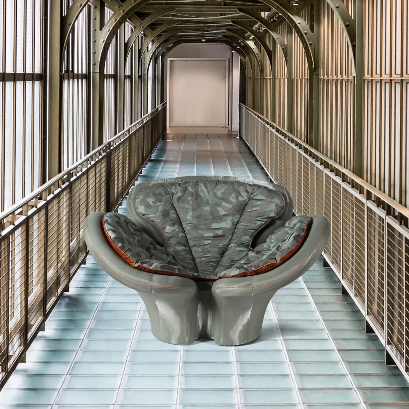 Pansé sculpturale fauteuil