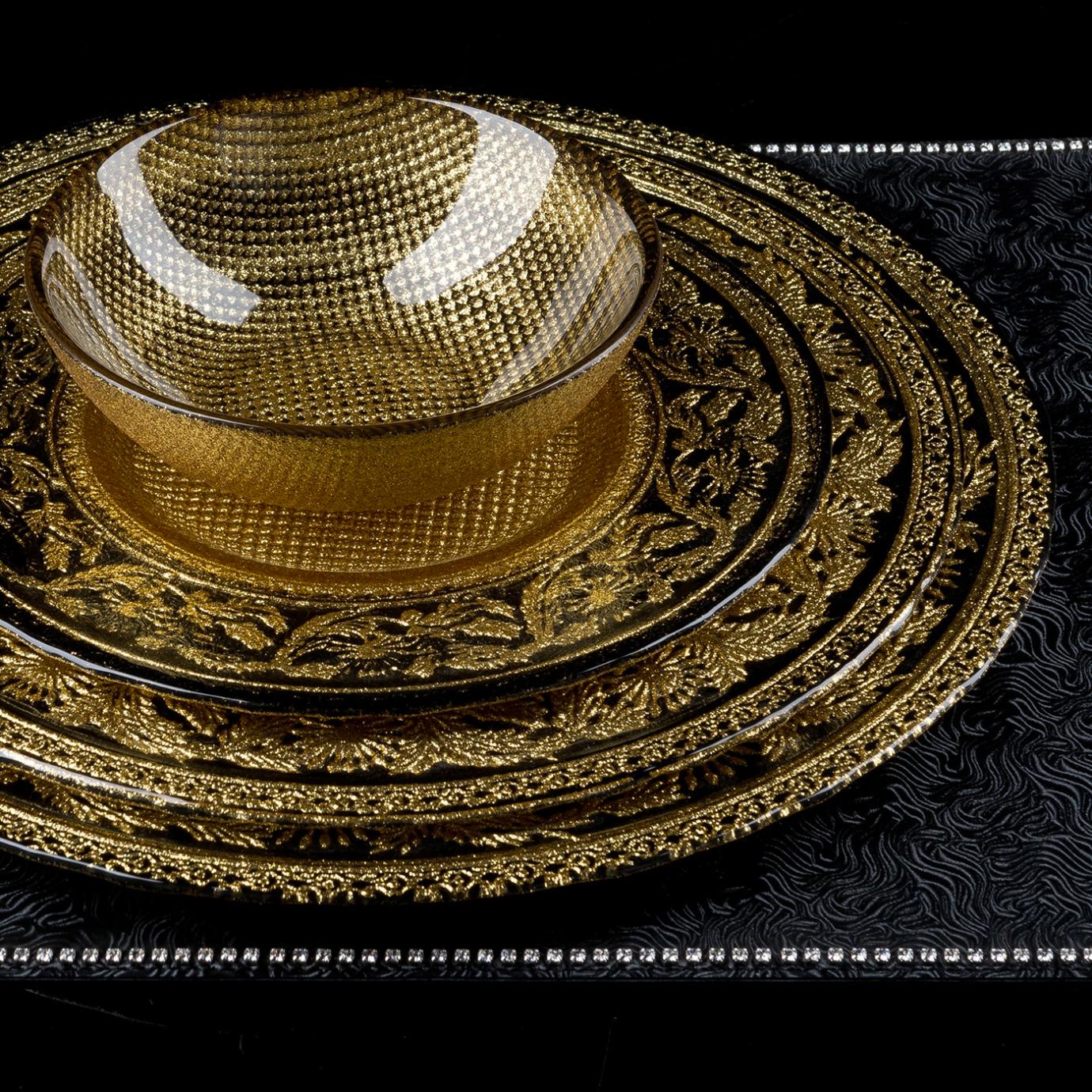 Klassieke zwart-gouden schaal
