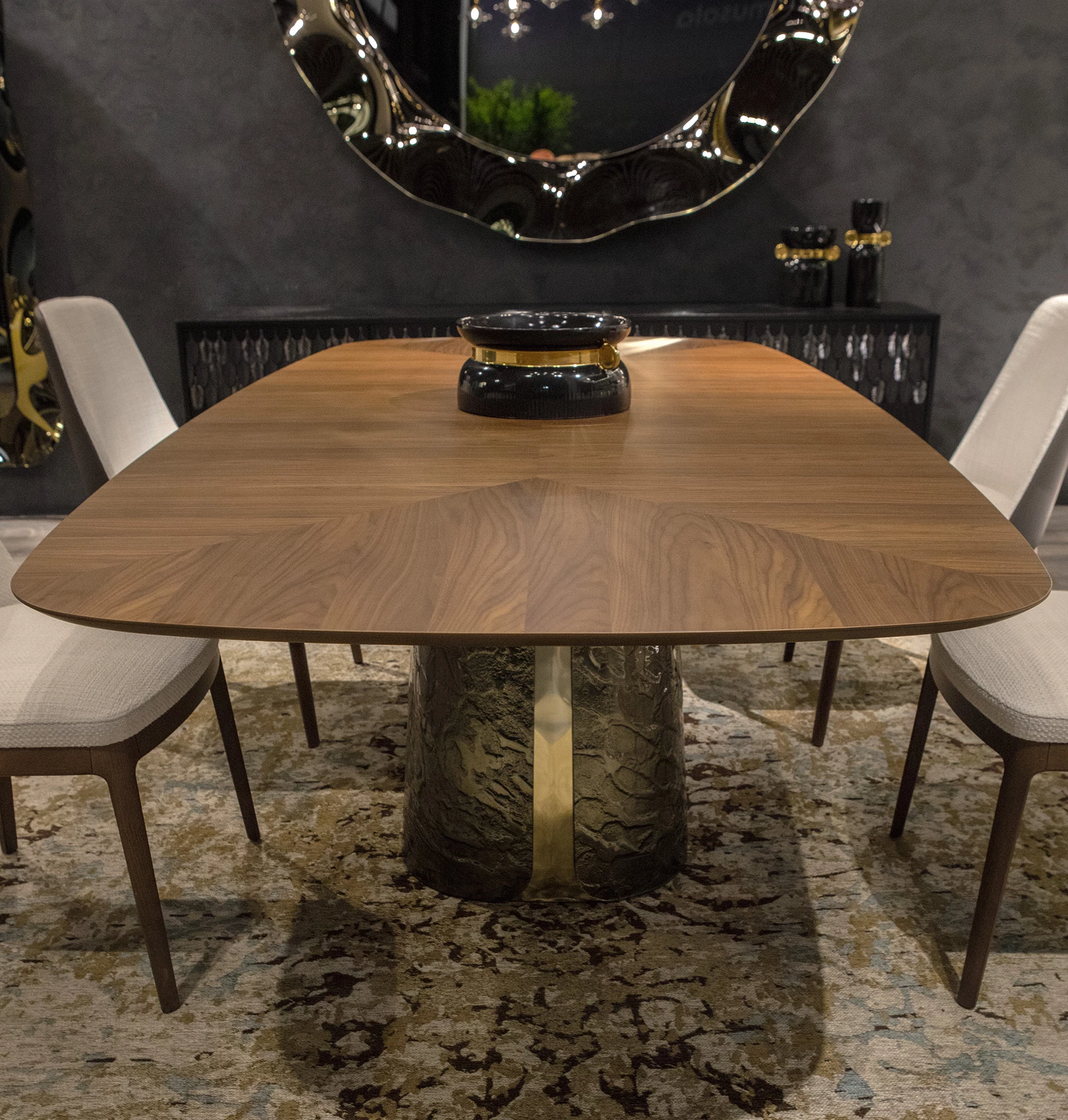 Adone eettafel