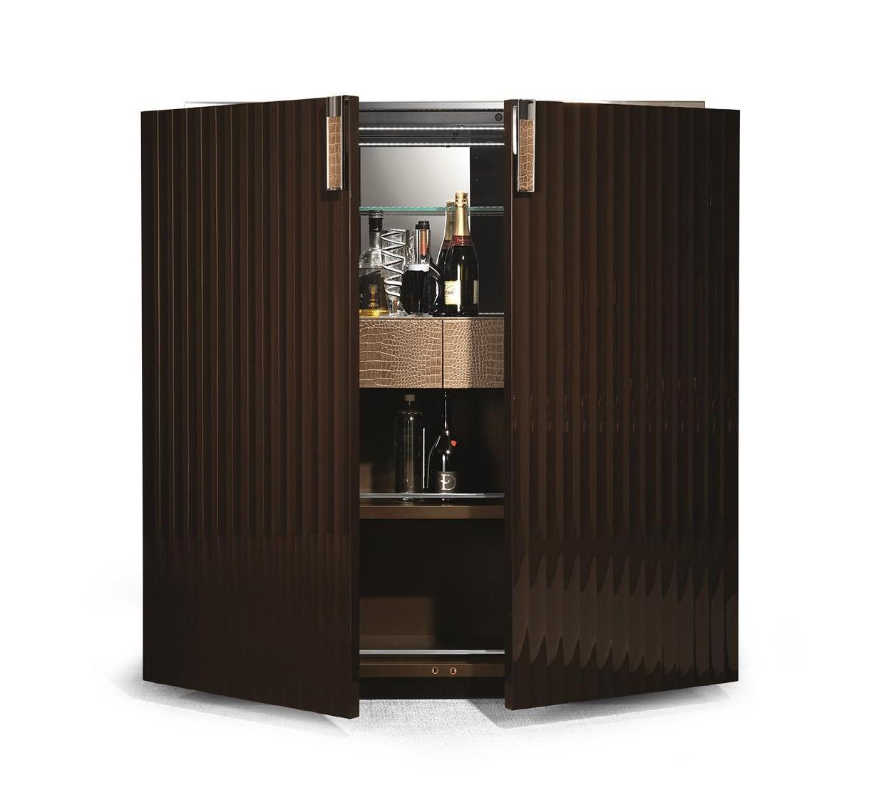 Twee-deurs barkast met leer en chroom details