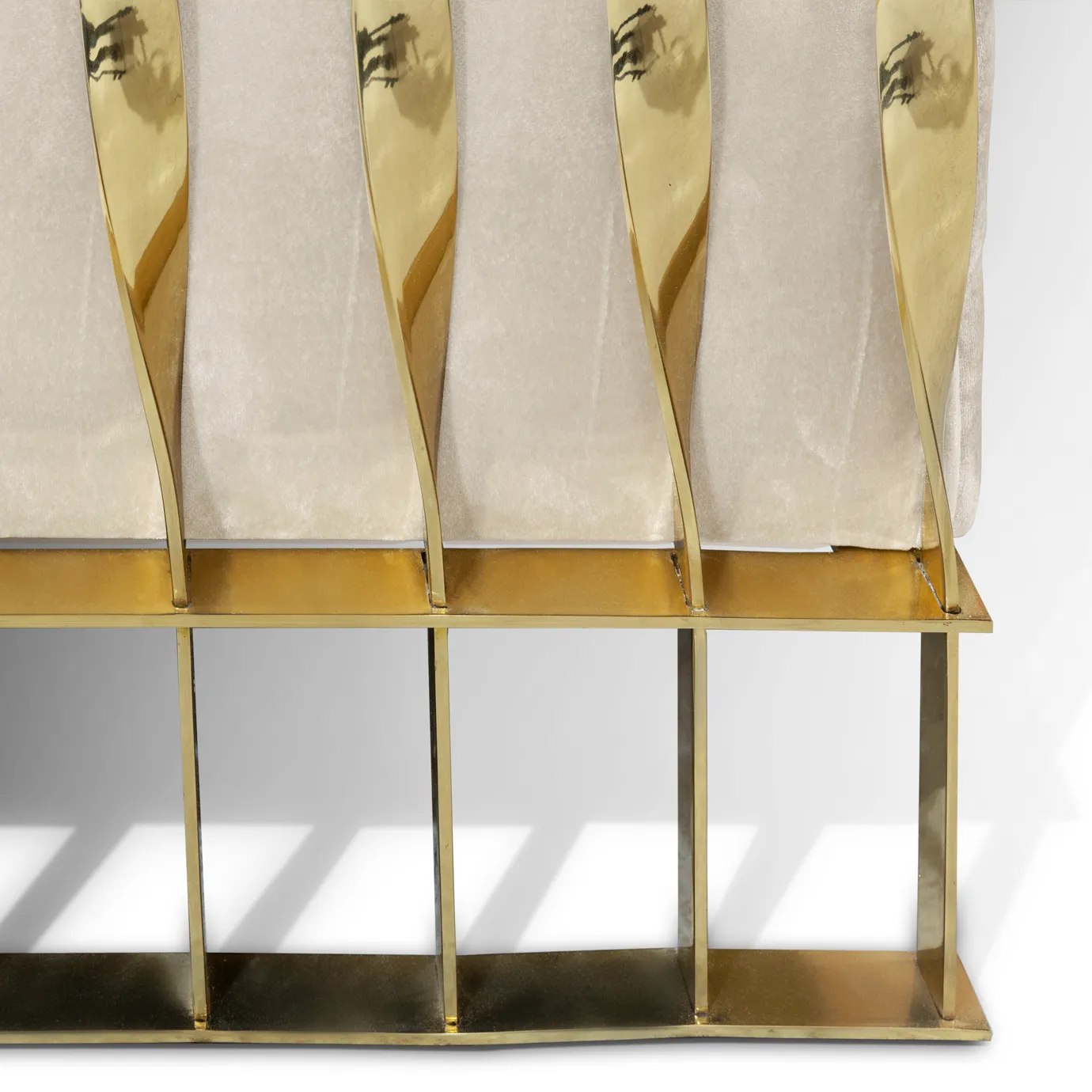 Solene fauteuil gepolijst messing