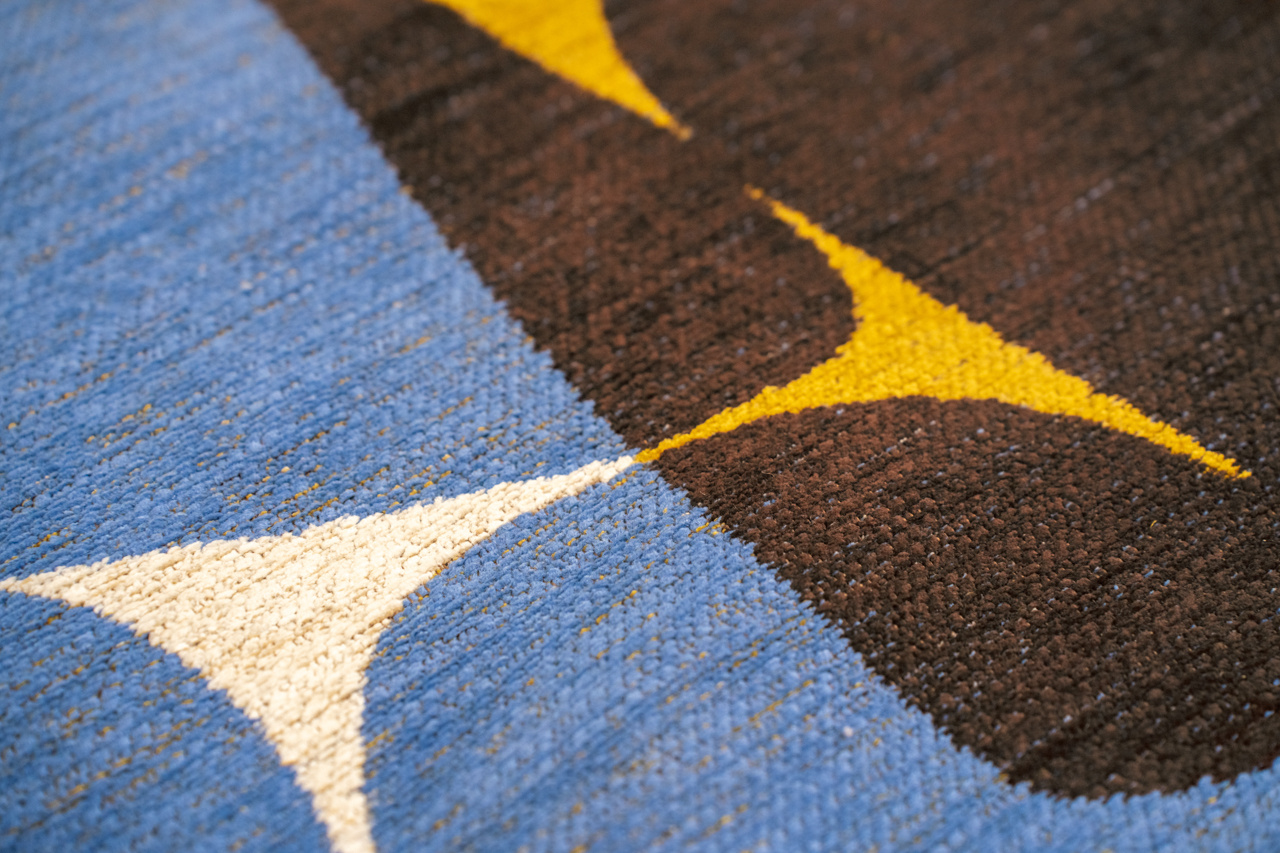 Stones Sunny Blue vloerkleed | Maat: 100 × 140 cm