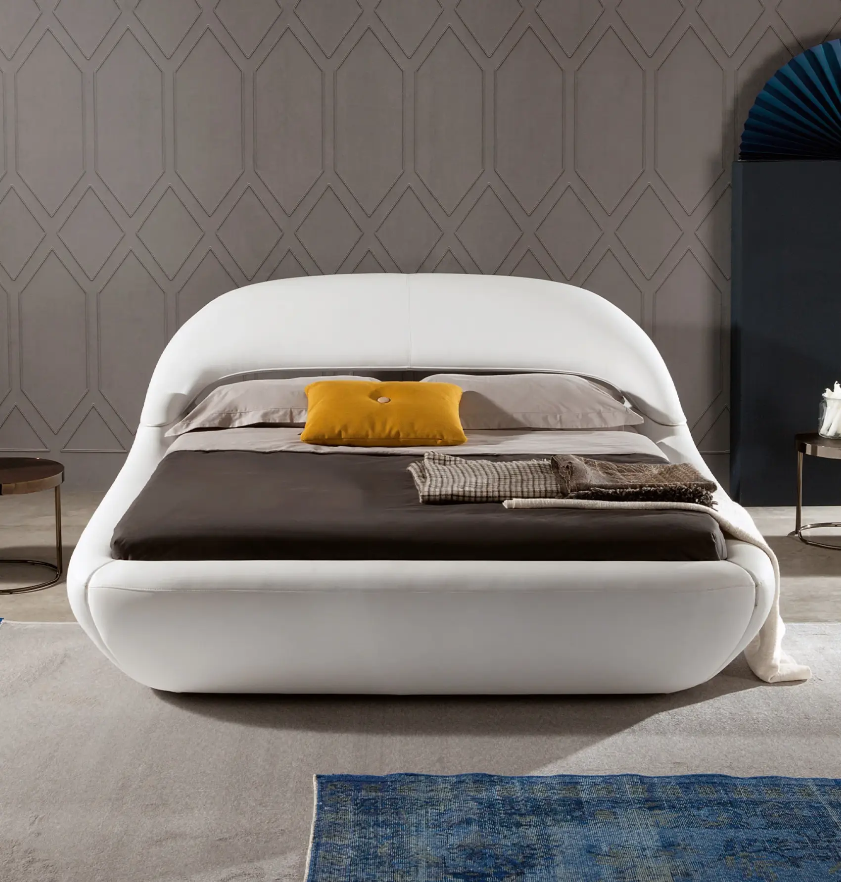 Sleepy bed