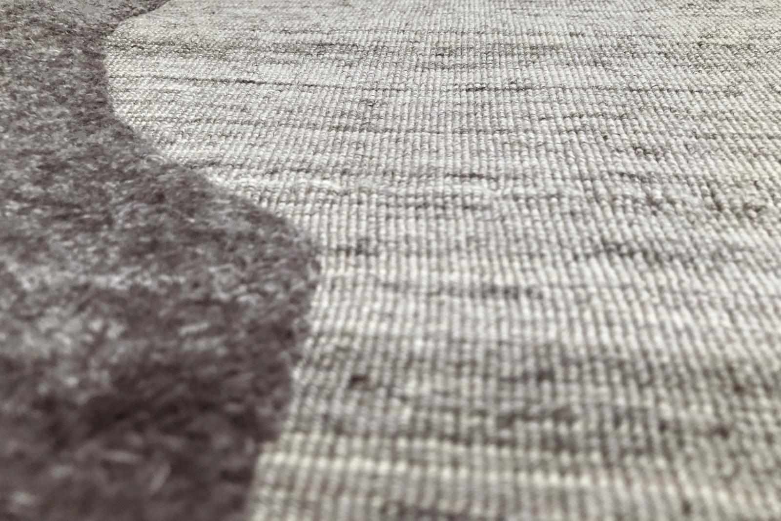 Flow Feather Gray platgeweven tapijt | Maat: 160 × 230 cm