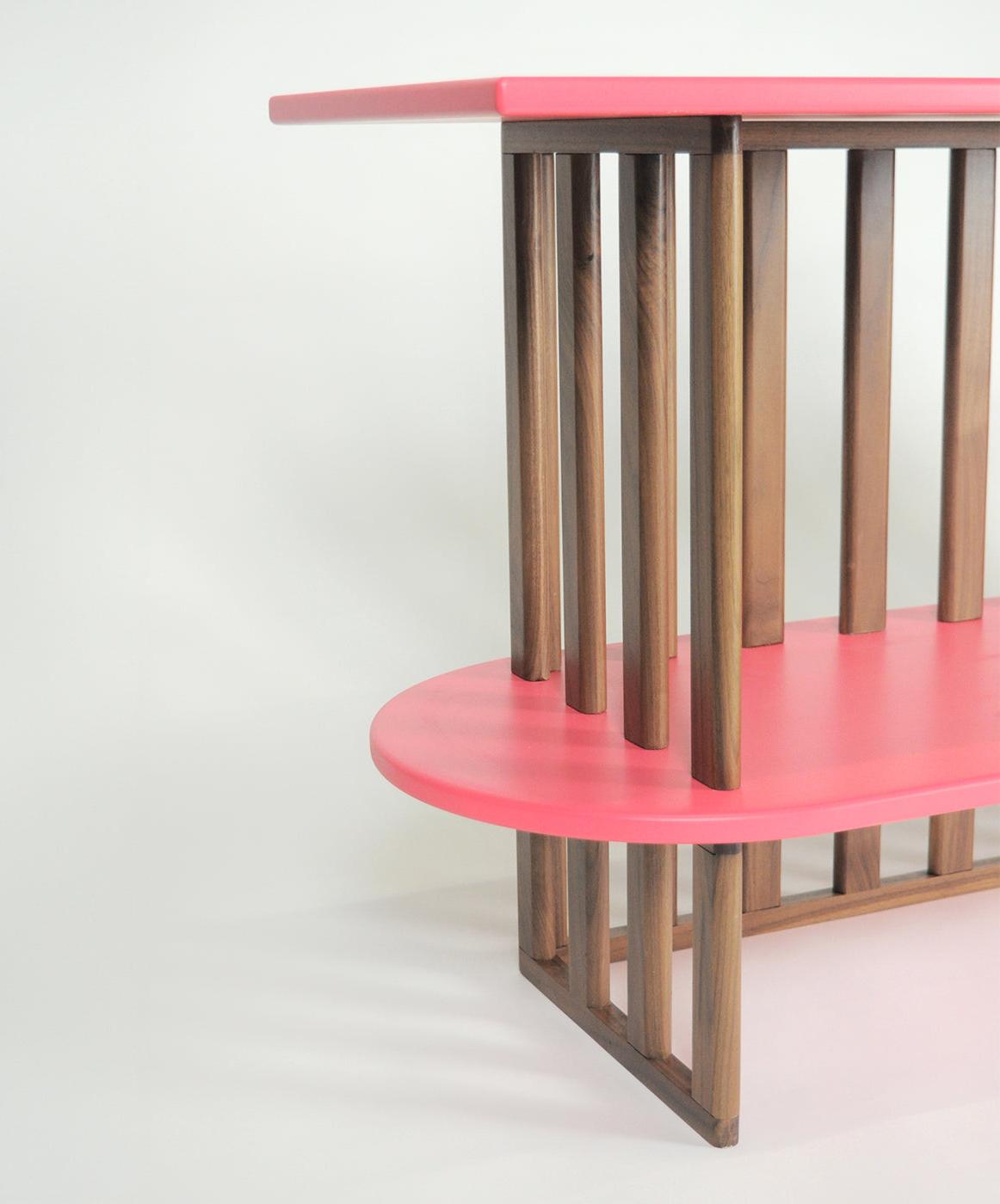 Roze twee-niveau consoletafel