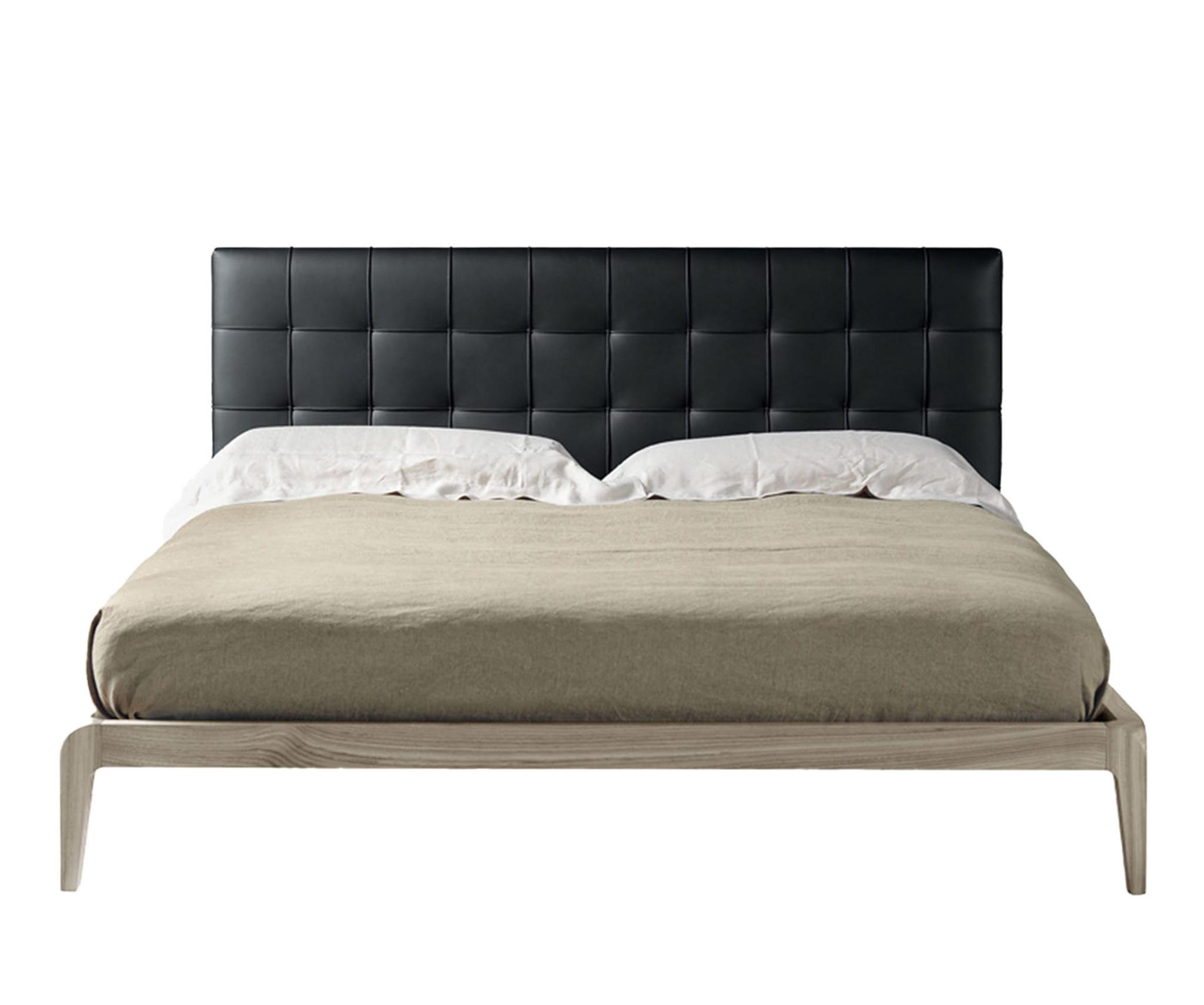 Sig.re grijs Italiaans bed | Kleur: Pelle Pandora 637
