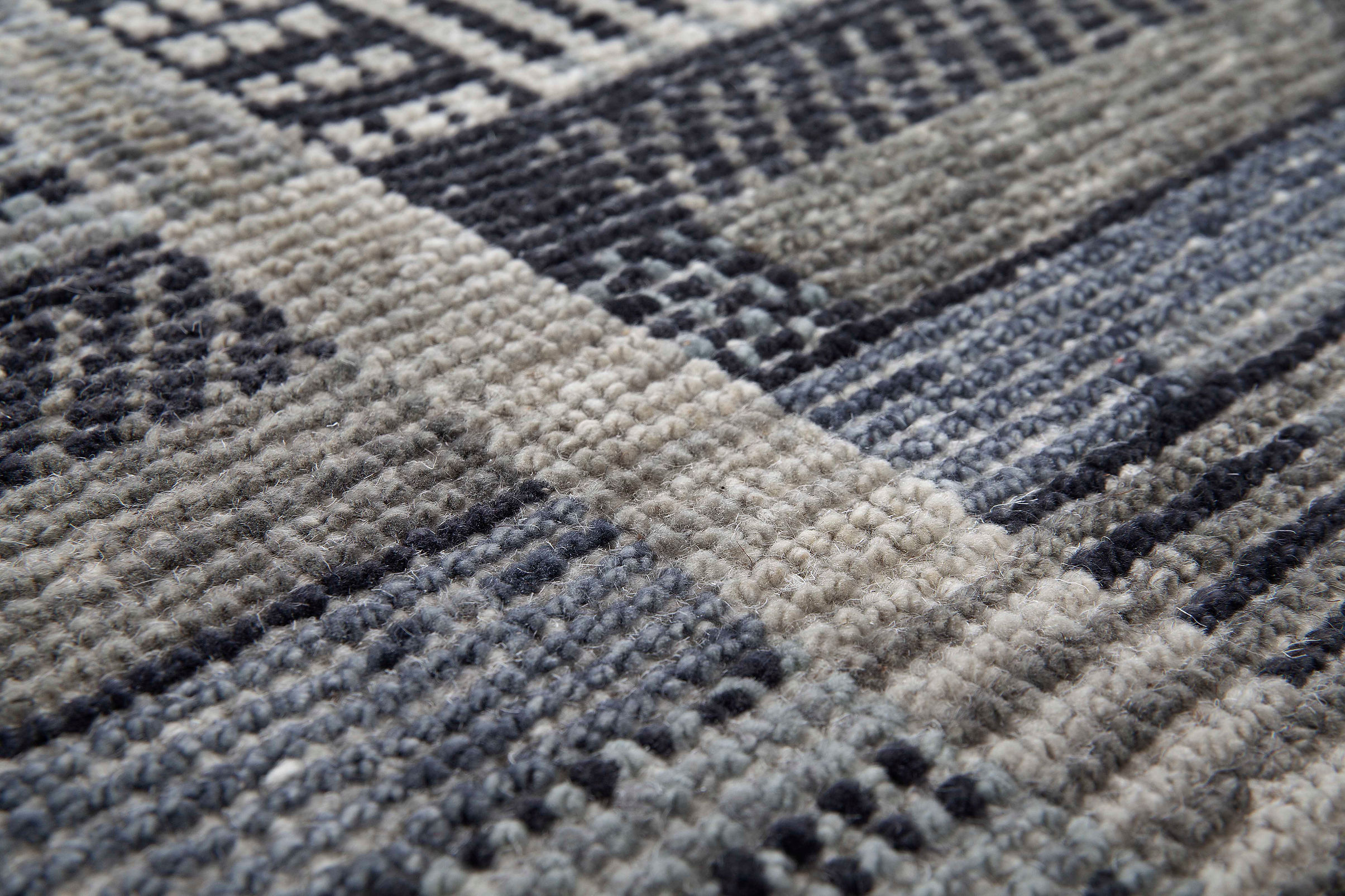 Handgeknoopt Turks geruit grijs tapijt