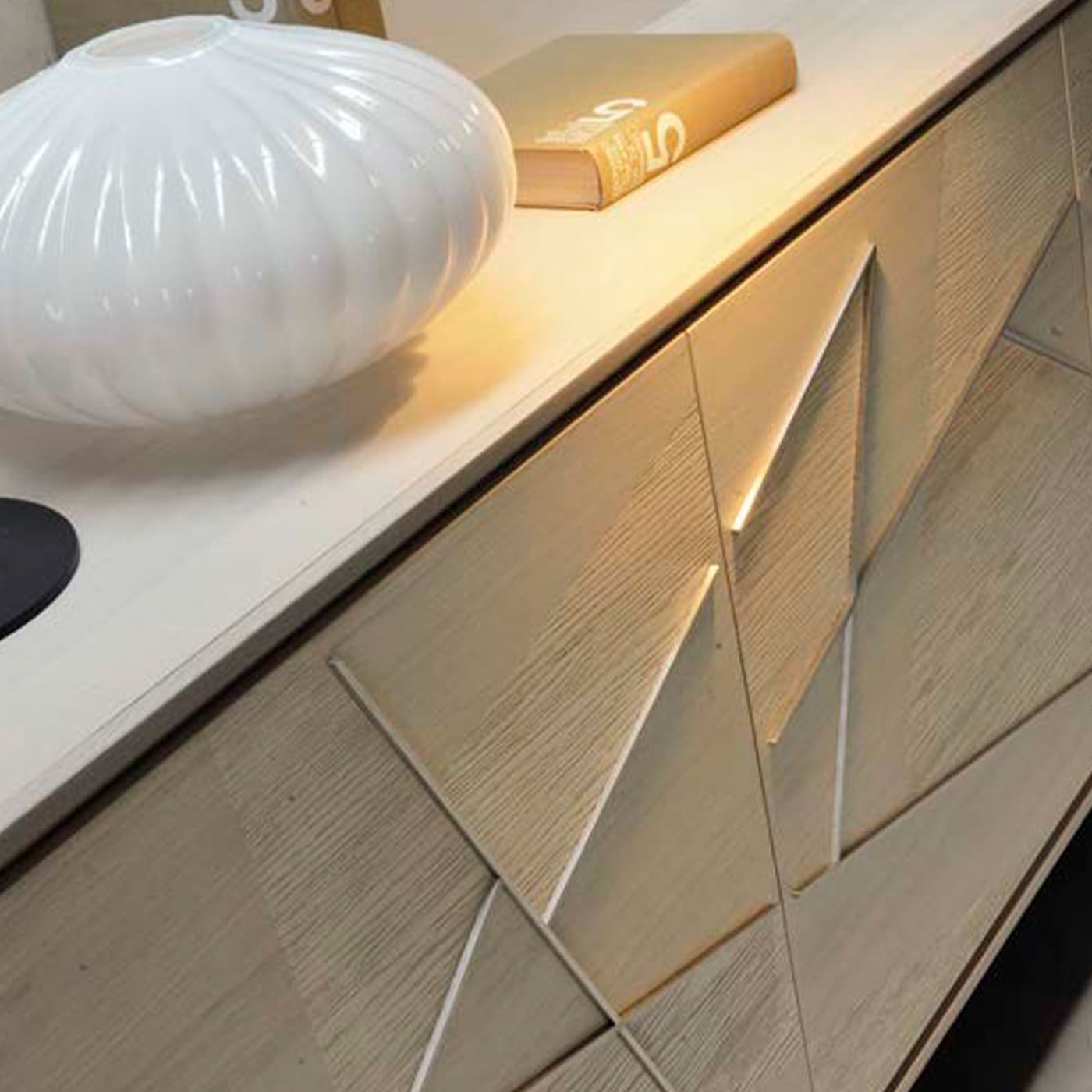 Materia geometria 3-deurs dressoir