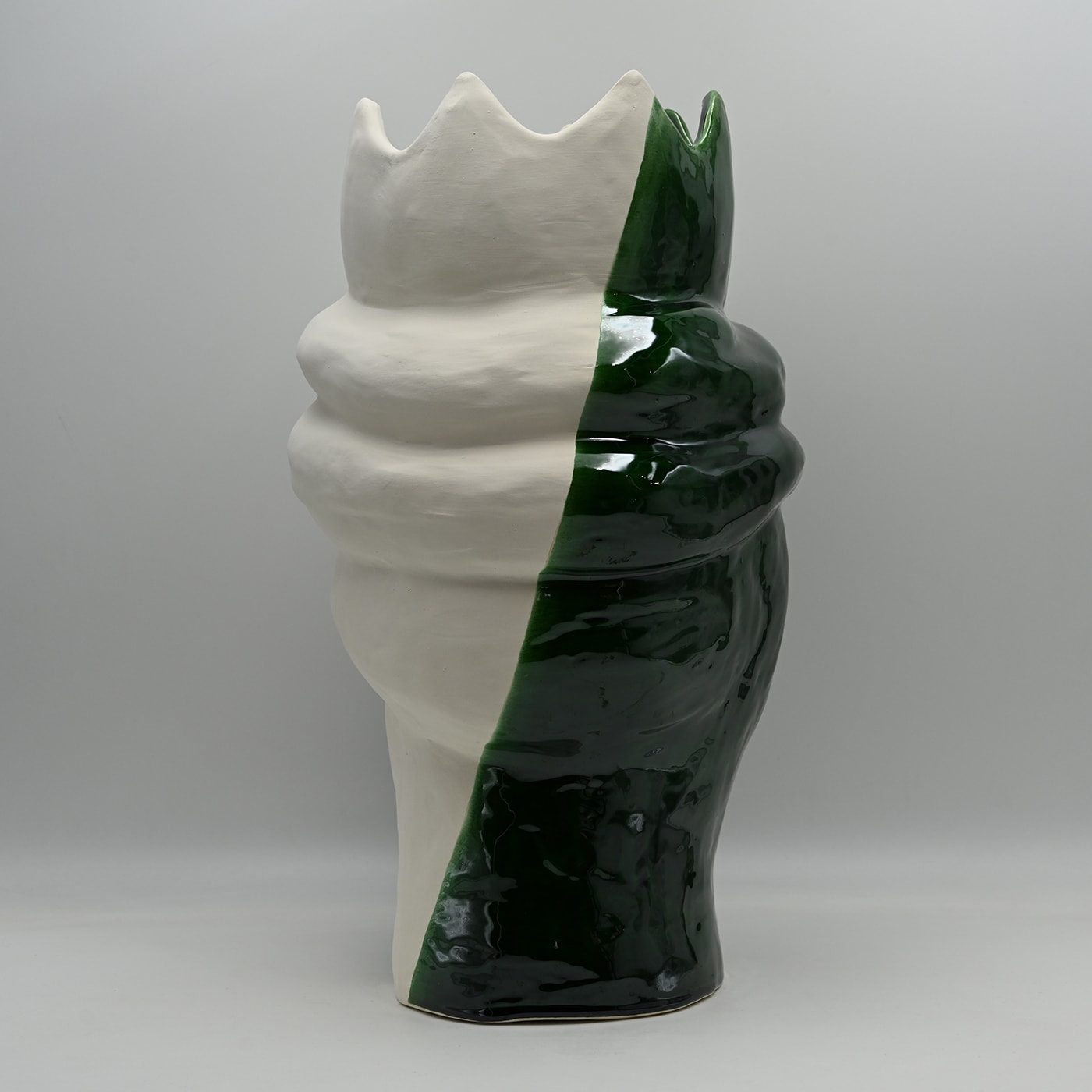 Groen-witte Moor's Head sculptuur