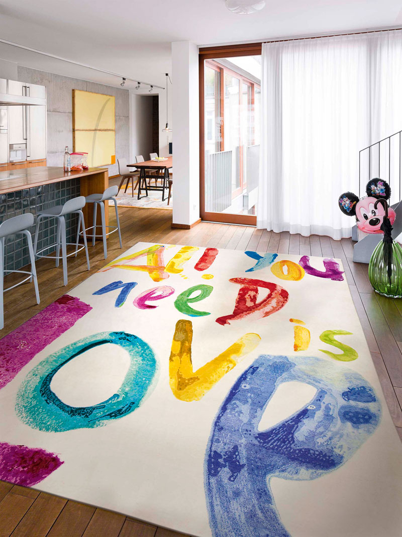 All You need is Love luxe handgeknoopt vloerkleed