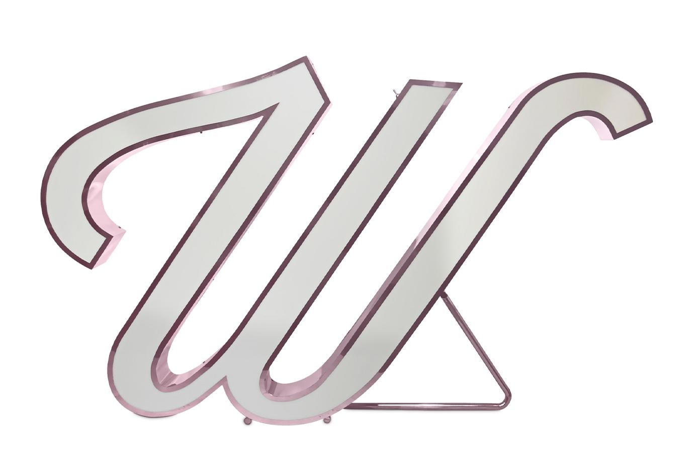 Wondrous Letter W lamp