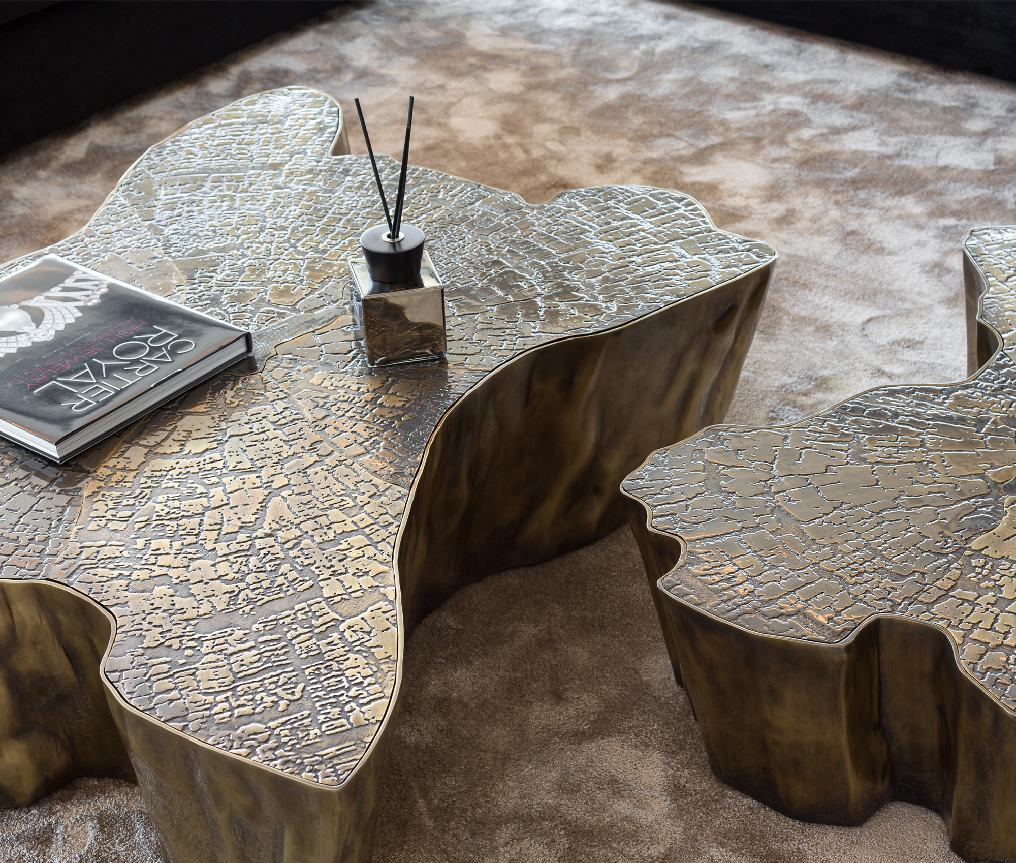Paradise patina salontafel | Afmetingen: B 138 × D 95 × H 36 cm