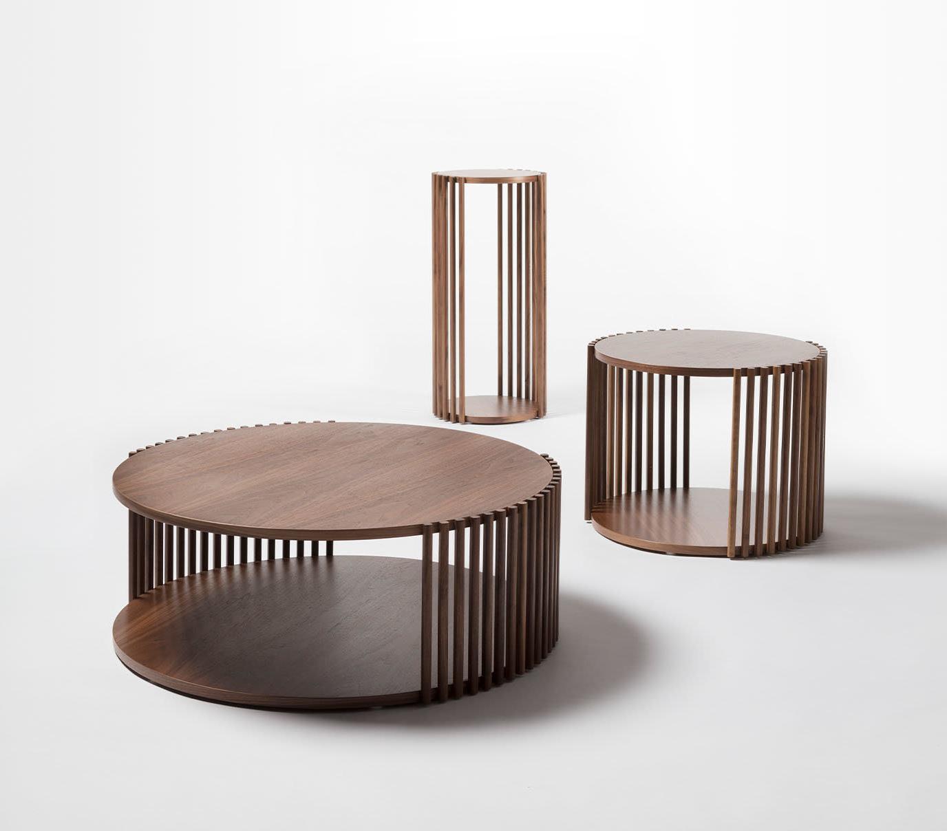 Kleine houten salontafel