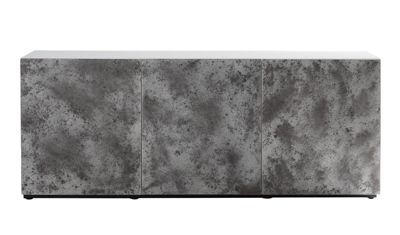 Maya Dressoir