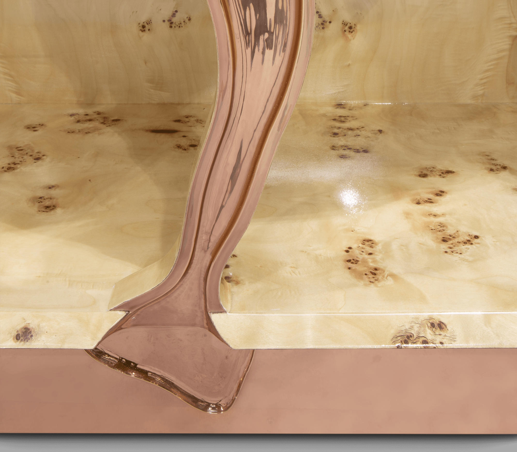 Fissure rosé gouden dressoir