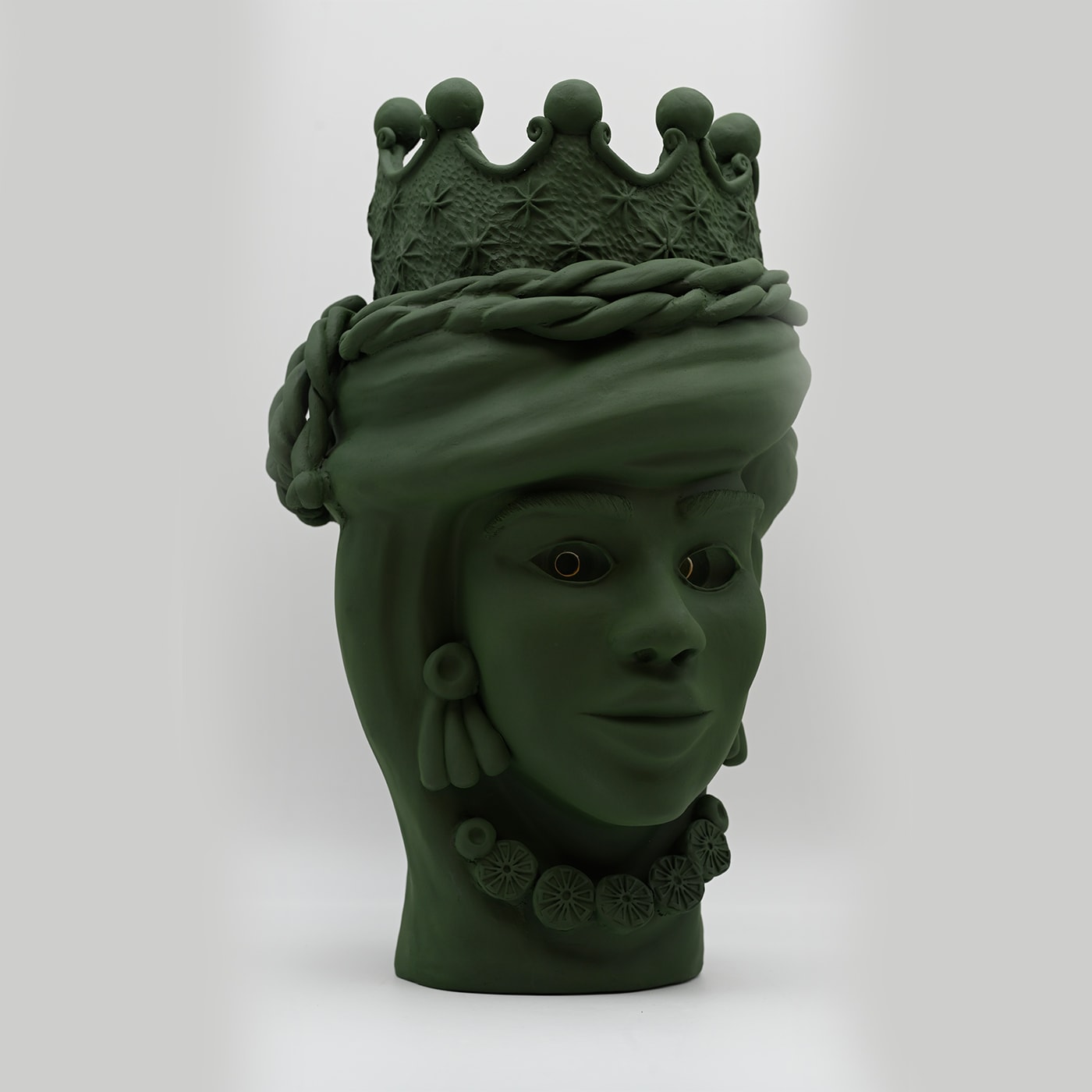 Groene handgemaakte sculptuur