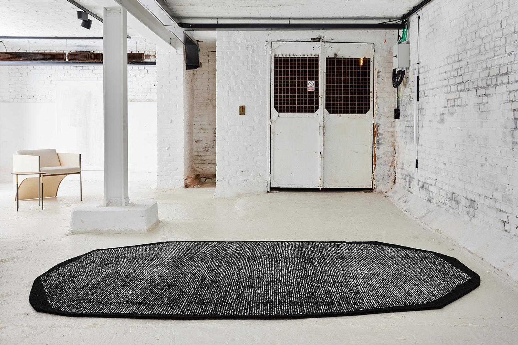 Cocoon zwart & wit tapijt | Maat: 300 × 400 cm
