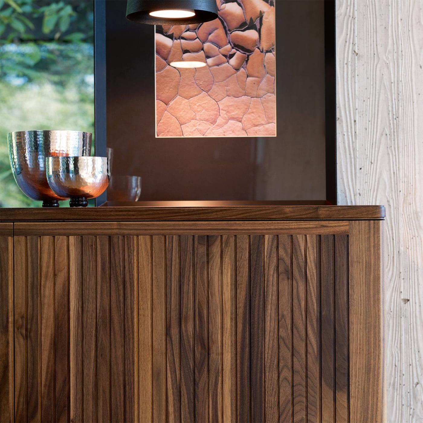 Eleva bruin hoog dressoir