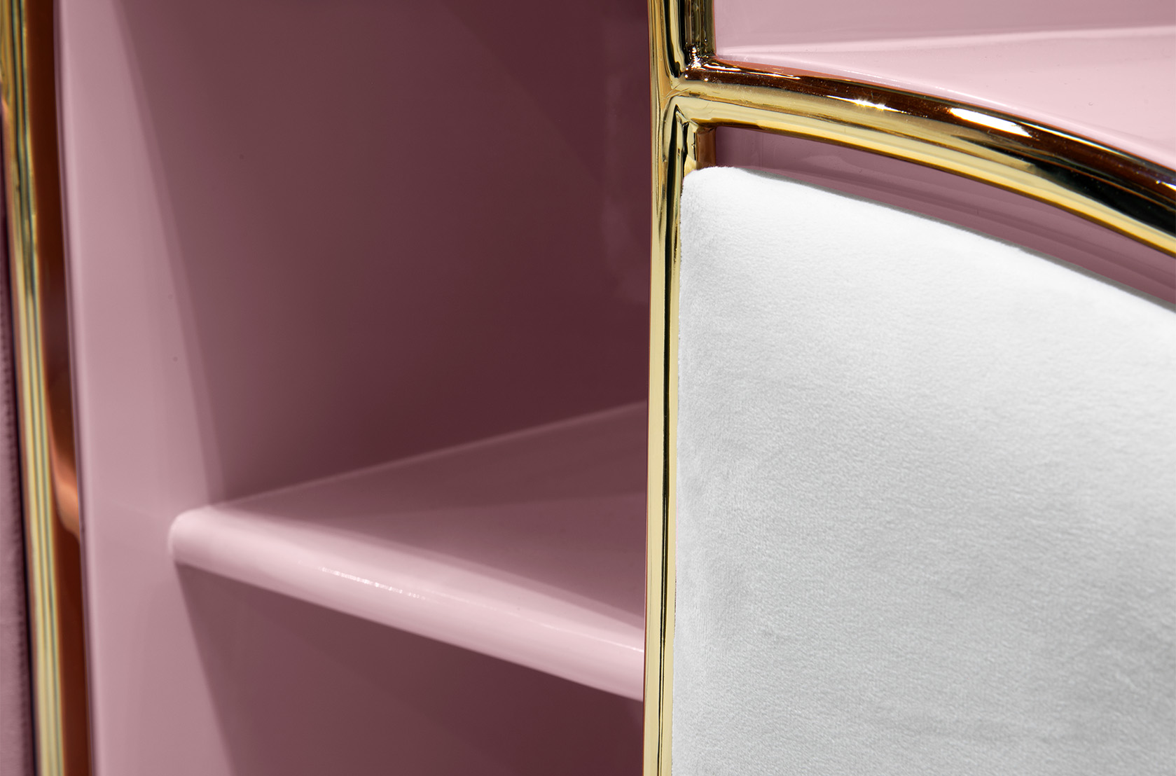 Candy Coated ladekast met drie laden