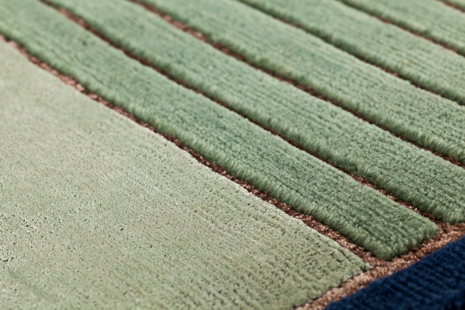 Handgeknoopt groen gestreept wol & viscose vloerkleed