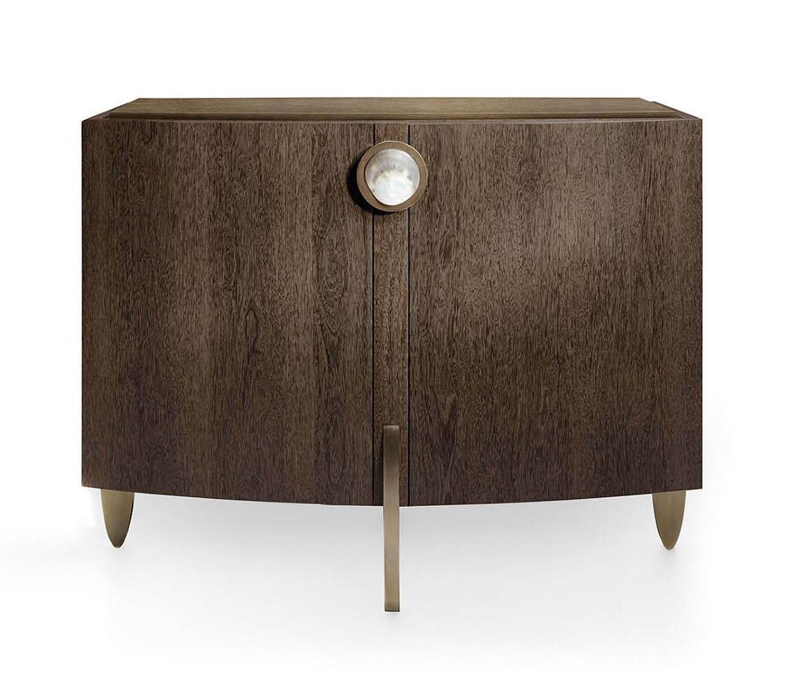 Curve buffet met parel handgrepen en bronzen accenten