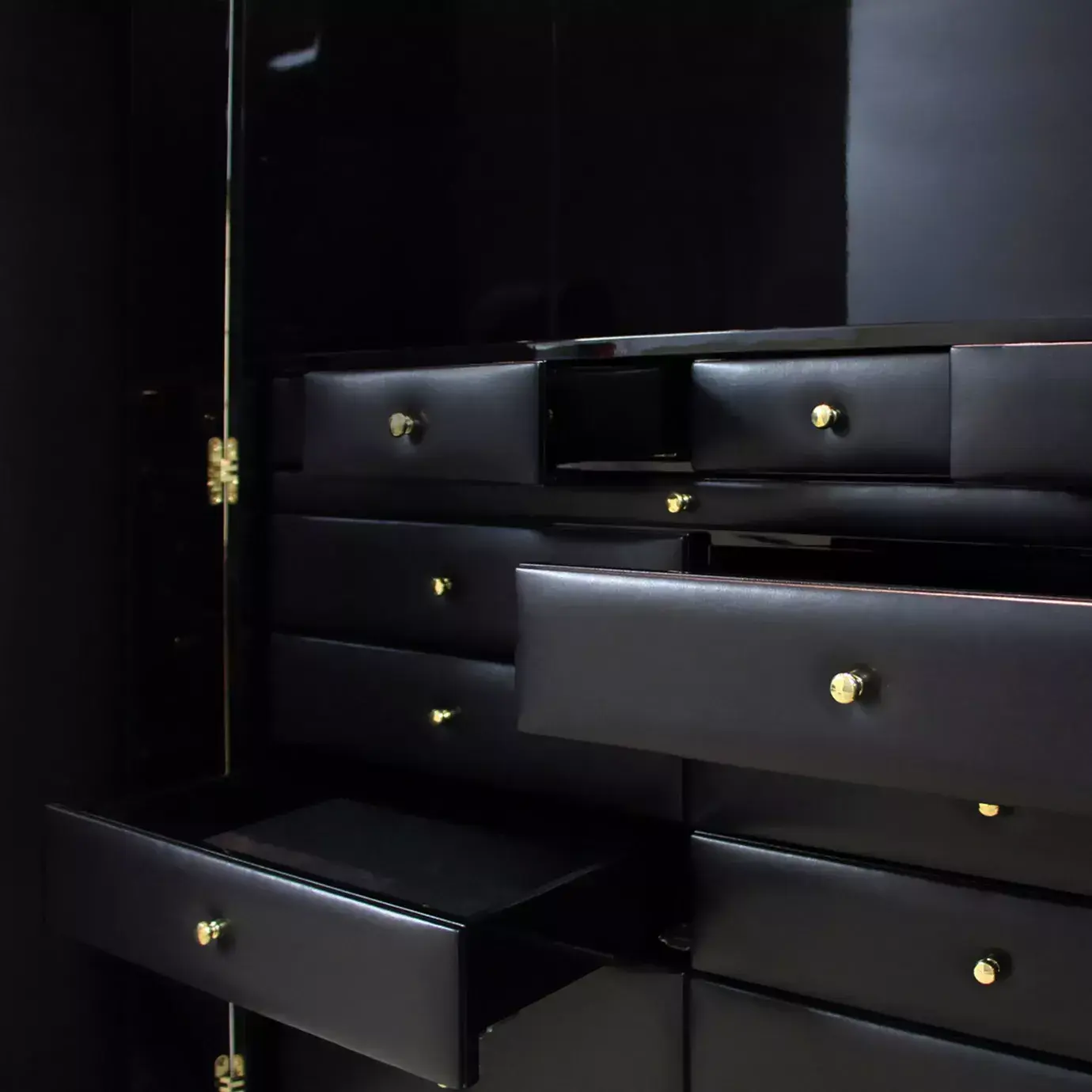 Antoinette kledingkast