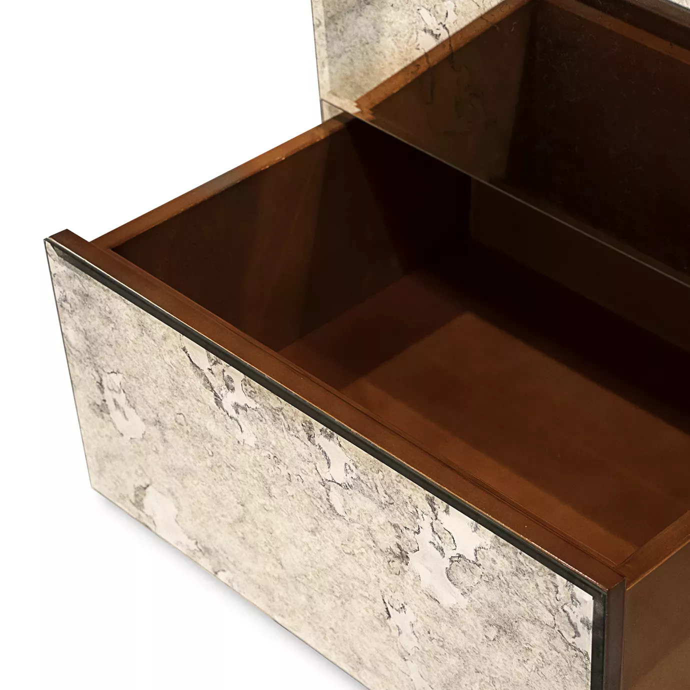 Tamaris 3 laden nachtkastje