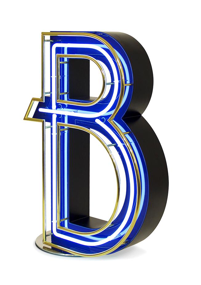 Bold Letter B lamp