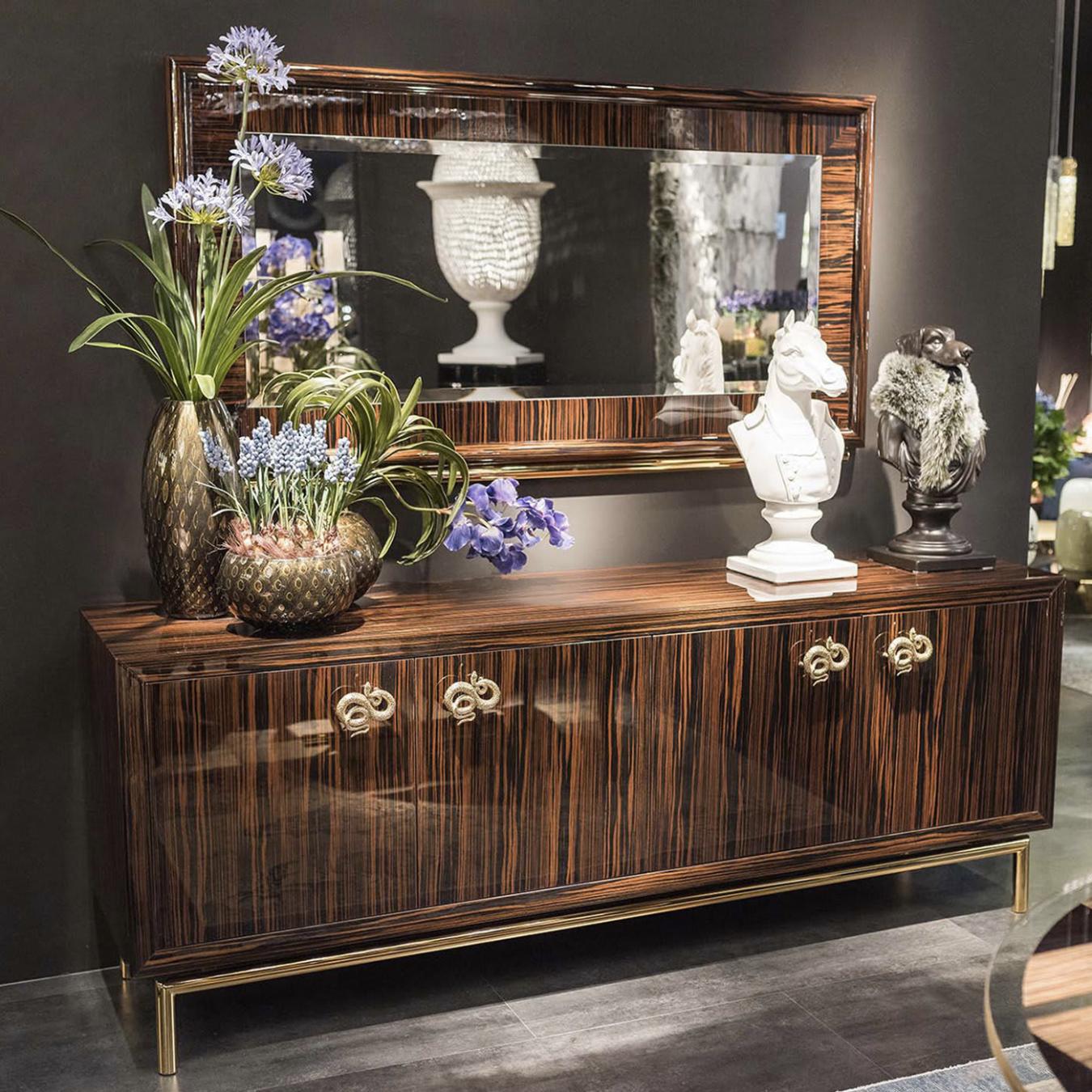 Secret dressoir