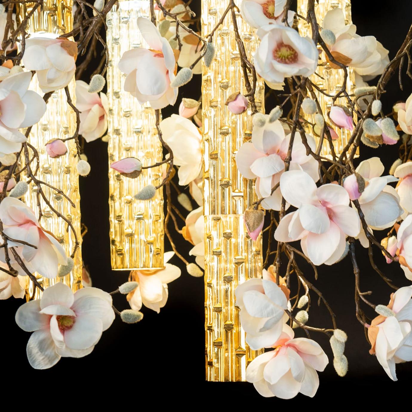 Magnolia wit-gouden kroonluchter