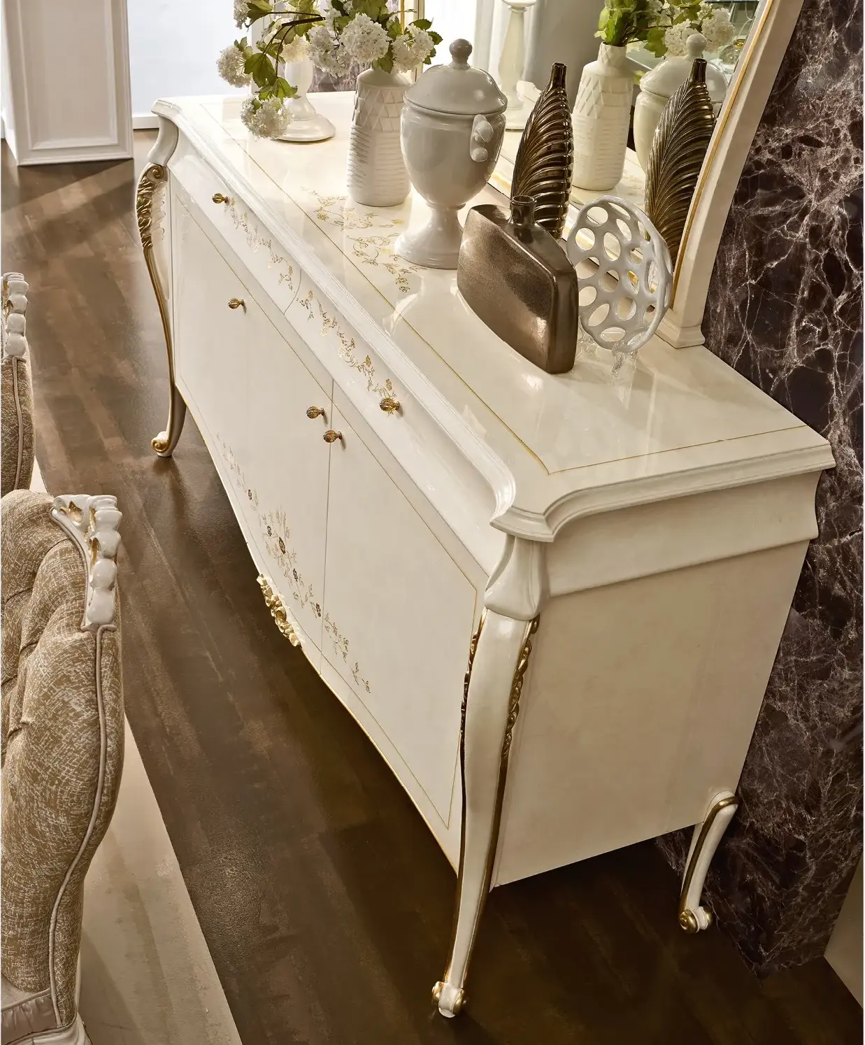 Italiaans ivoren dressoir | Configuratie: Met spiegel