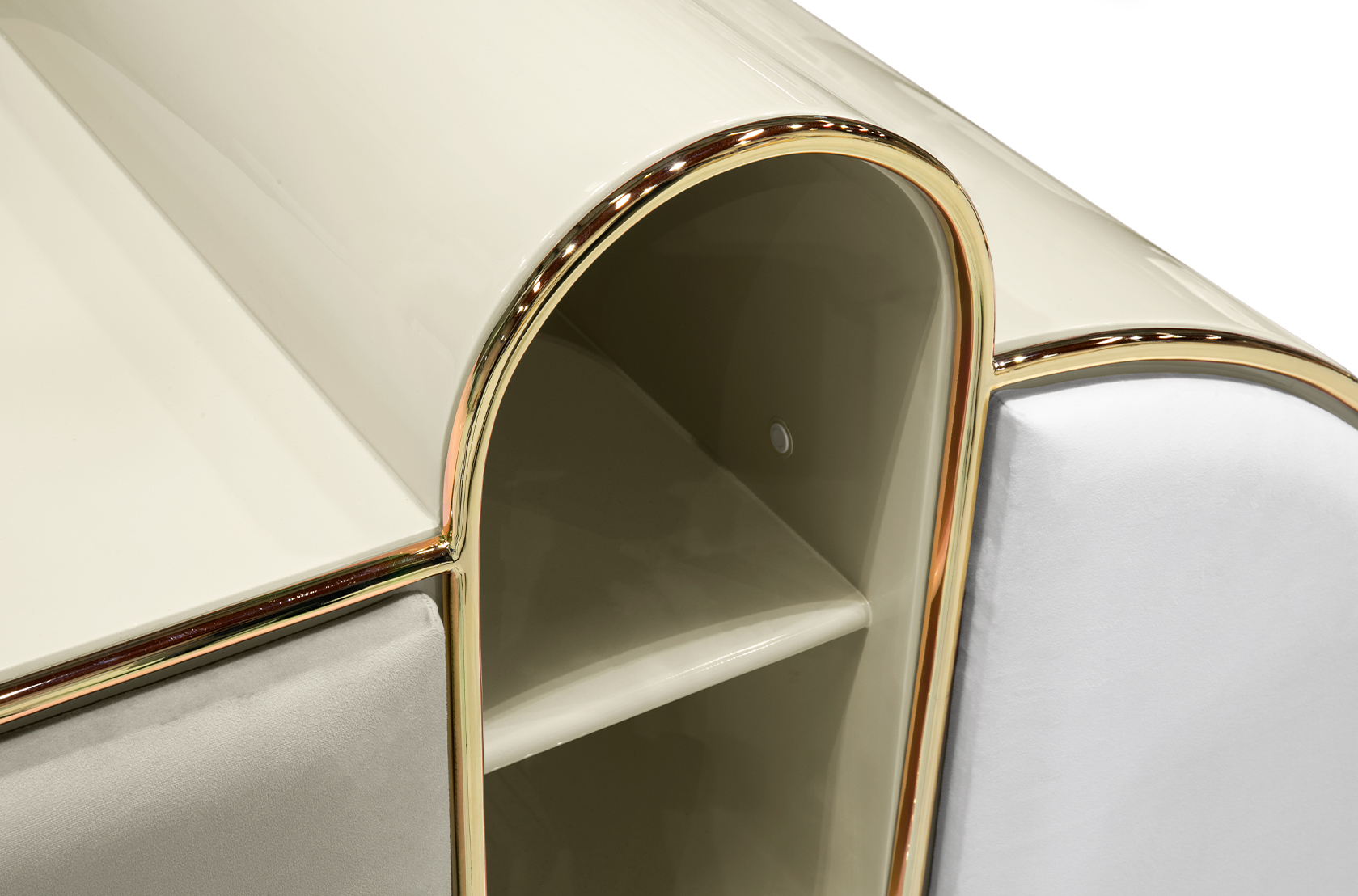 Candy Coated ladekast met drie laden