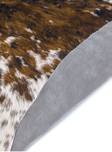 Bruin-witte natuurlijke koeienhuid | Maat: 200 × 240 cm