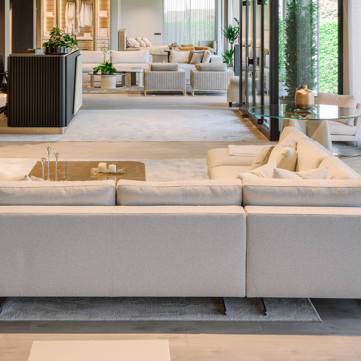 Connor Italiaanse designer bank