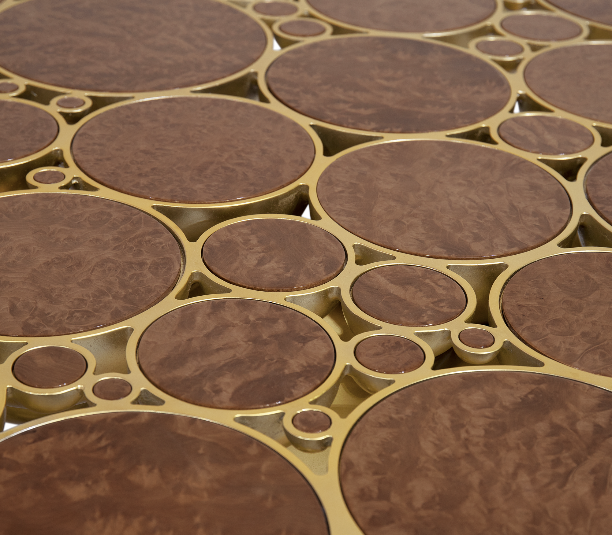 Orbit walnoten luxe eettafel