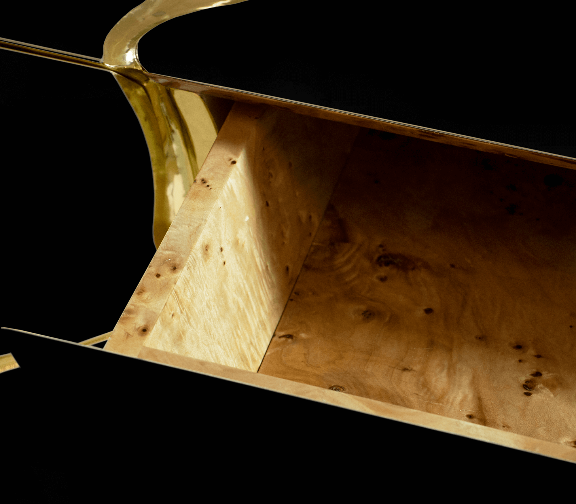 Zwarte en gouden elite dressoir