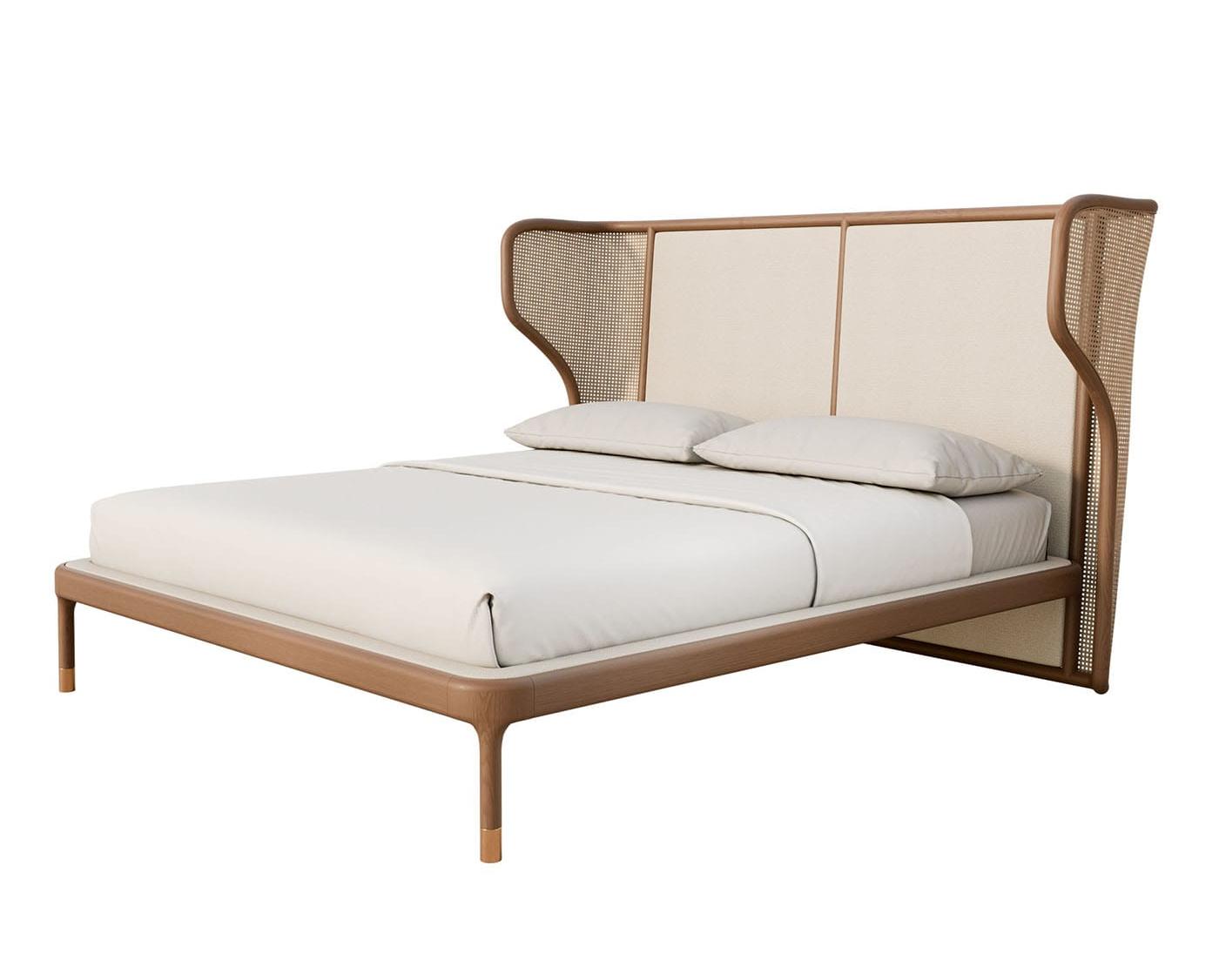 Joyce Essenhout Bed