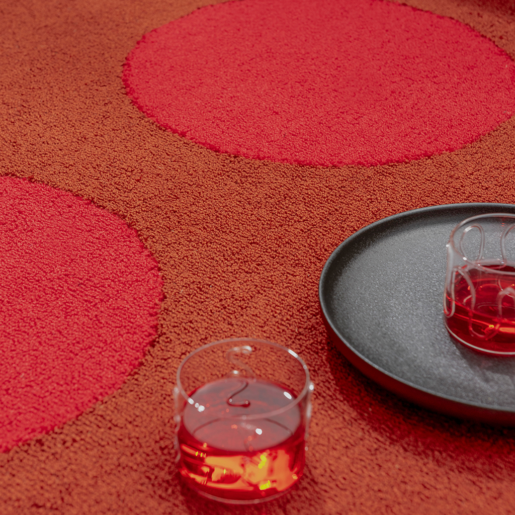 Festival dots rood outdoor tapijt | Maat: 250 × 350 cm