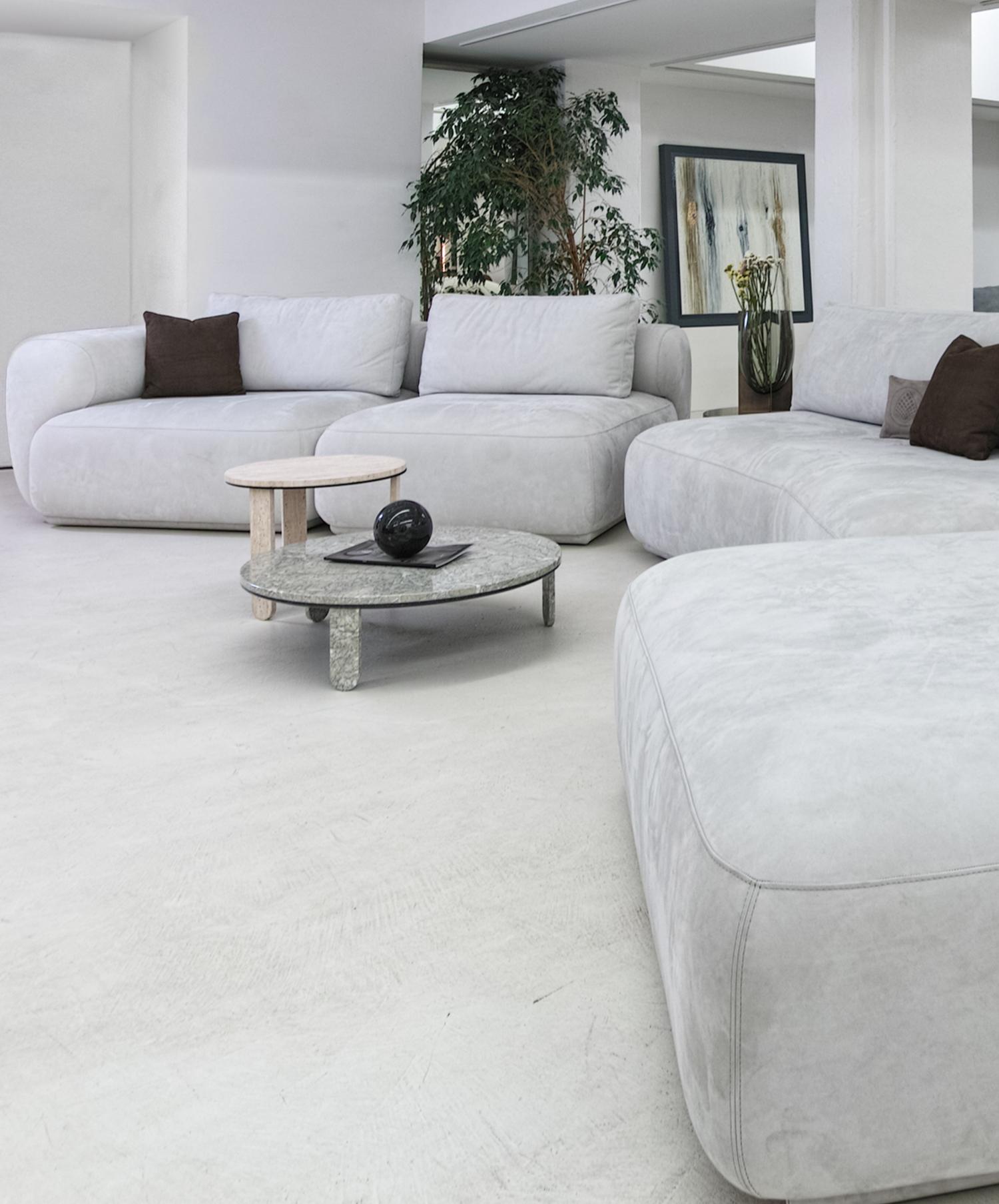 Cami laag rond salontafel