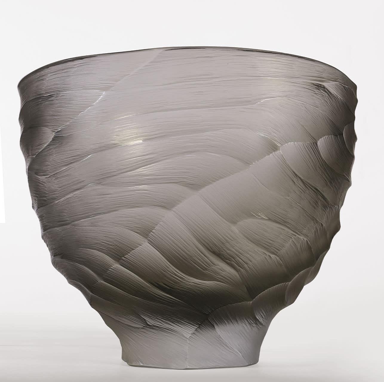 Grote komvormige vaas in grijs Murano glas