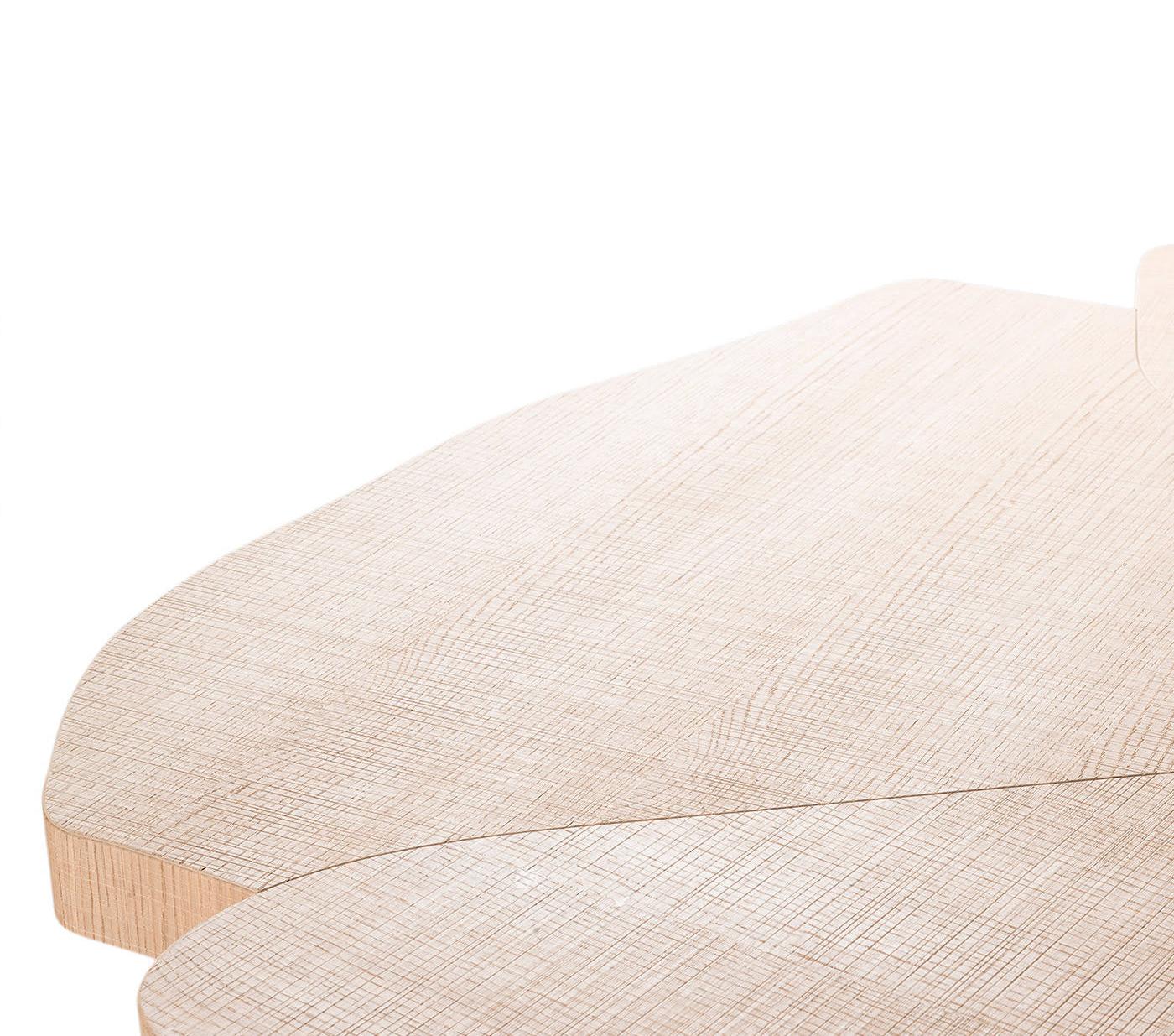 Ovale eettafel in naturel hout