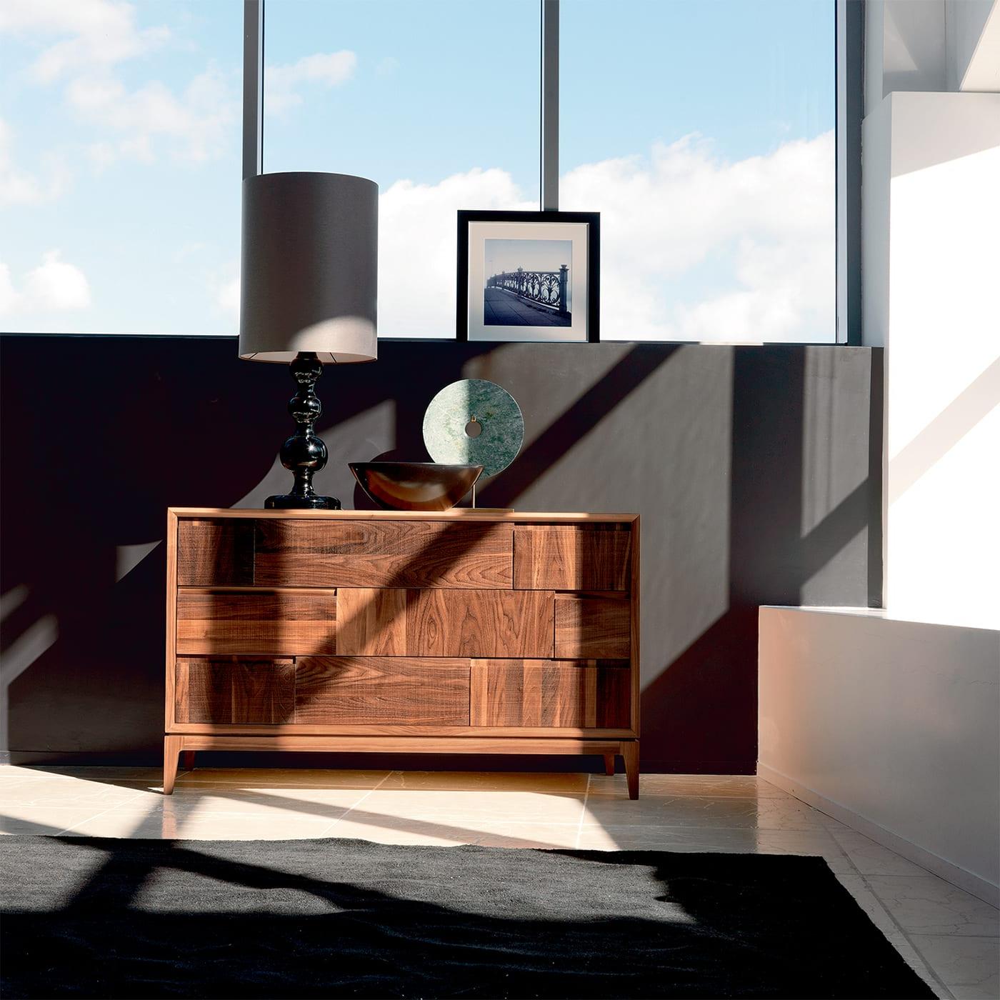 Trama e ordito bruine ladekast