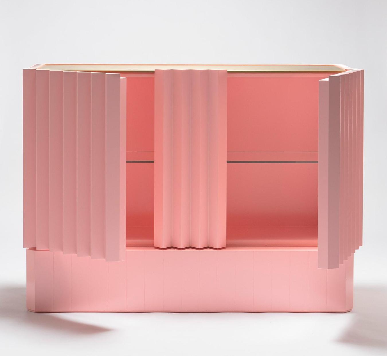 Elegante roze dressoir