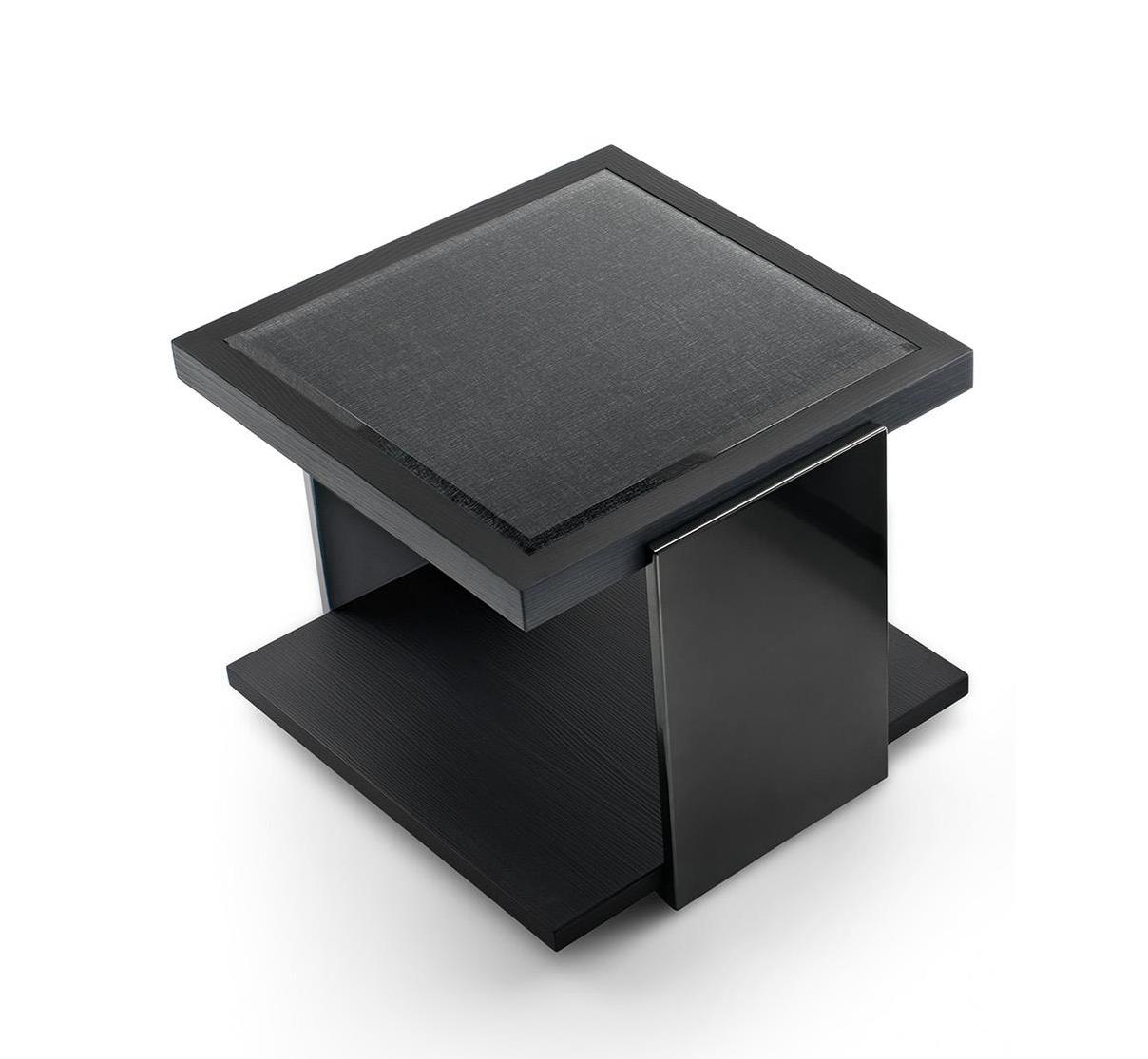 Black & More cedarfineer lamptafel met metalen poten