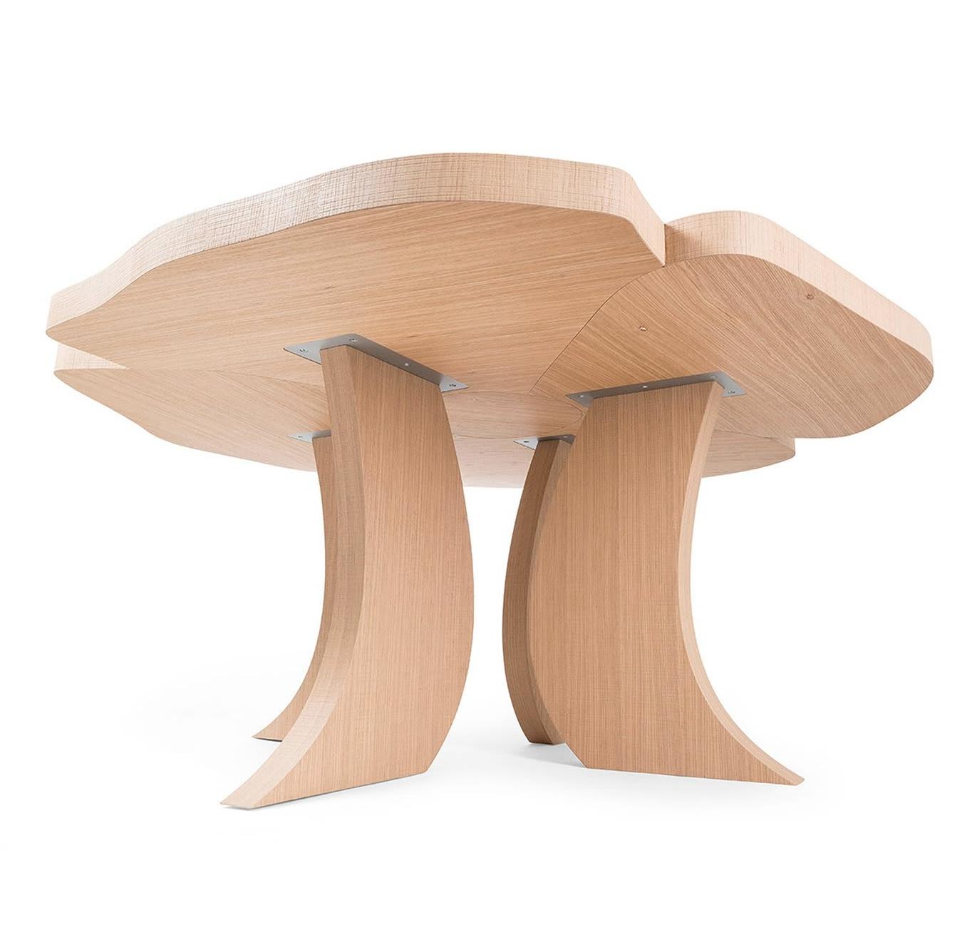 Ovale eettafel in naturel hout