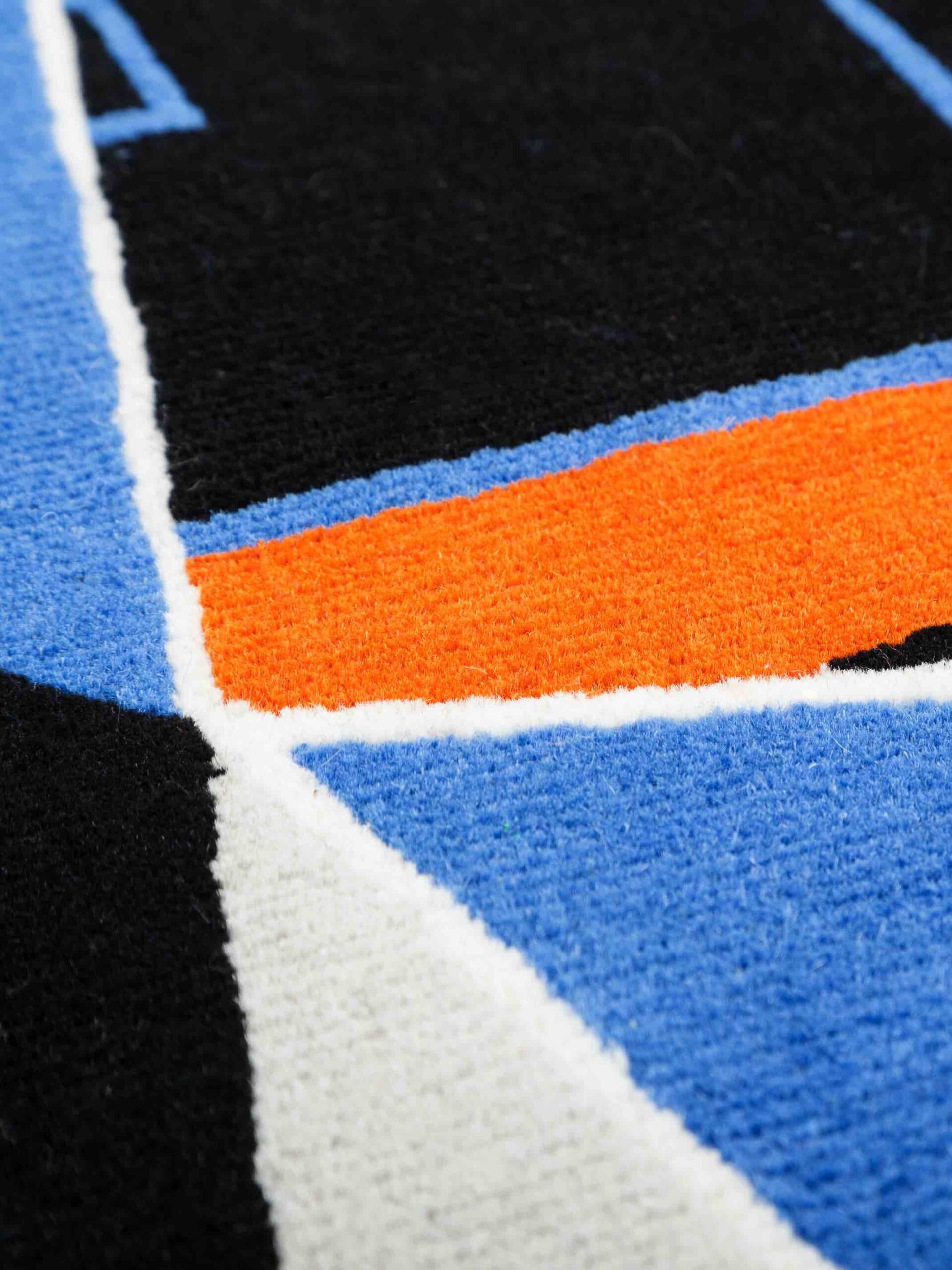 Nociòn transversal a handgeweven tapijt