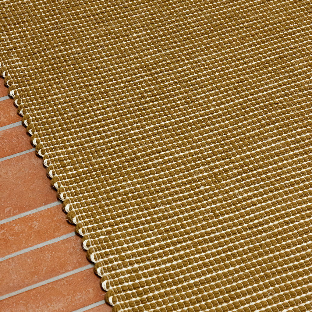 Frame mosterd tapijt | Maat: 140 × 200 cm