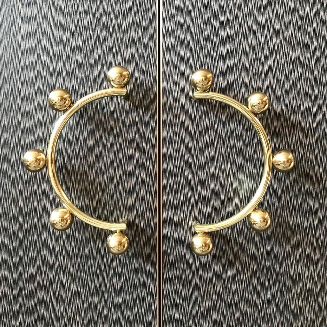 Eigentijdse houten kast