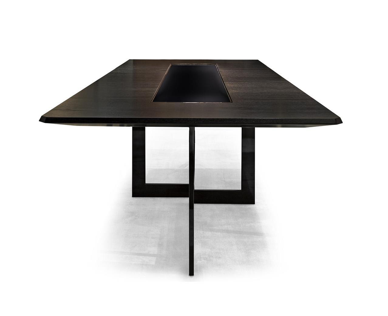 Glazen blad tafel