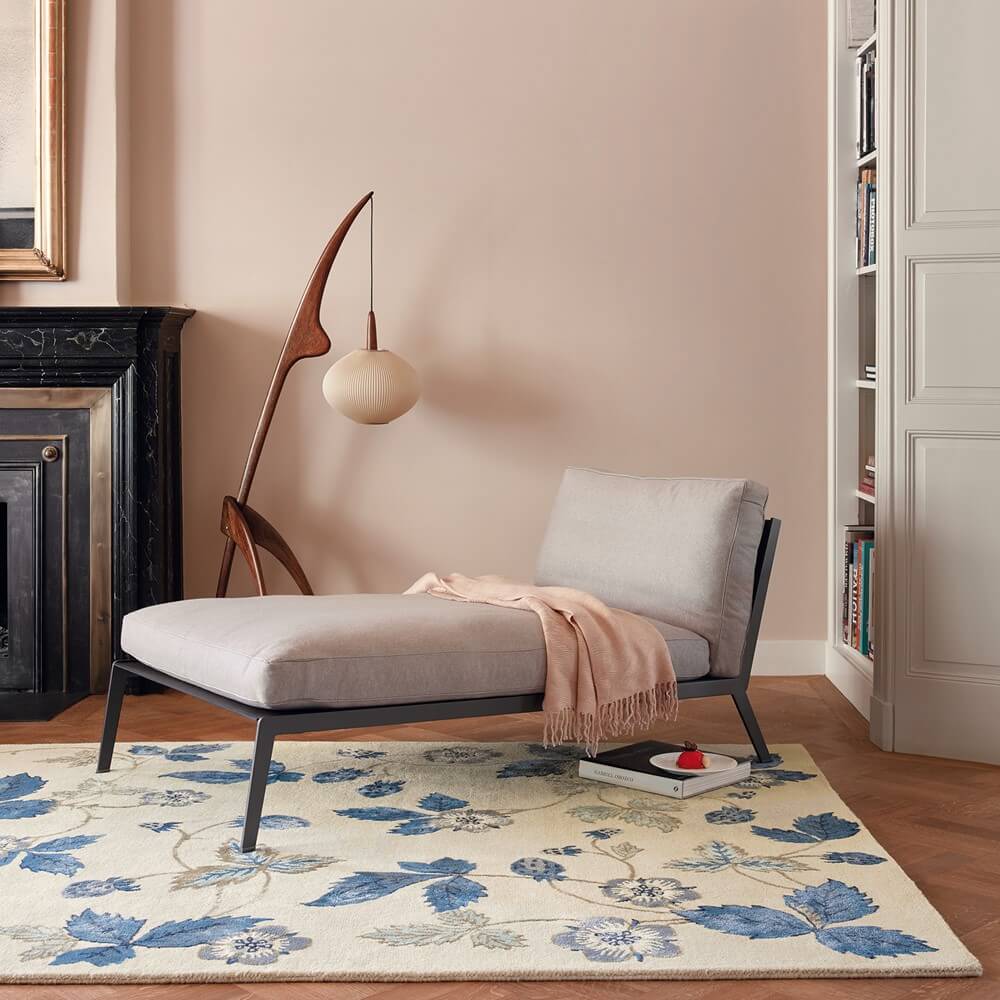 Wild strawberry crème tapijt | Maat: 200 × 280 cm